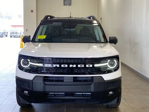 New 2025 Ford Bronco Sport Outer Banks w/ Outer Banks Tech Package+ AWD/4WD image 3
