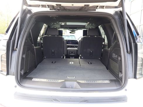 Used 2025 Chevrolet Tahoe High Country image 37