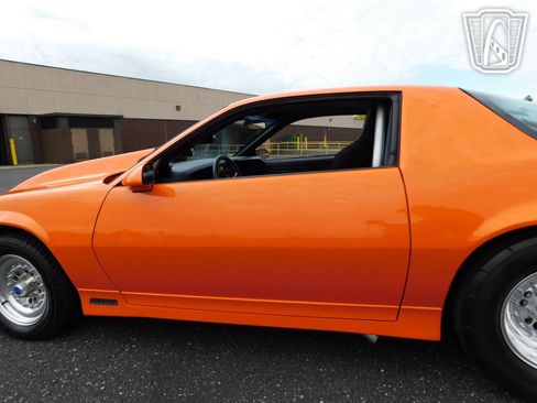 Used 1988 Chevrolet Camaro image 10