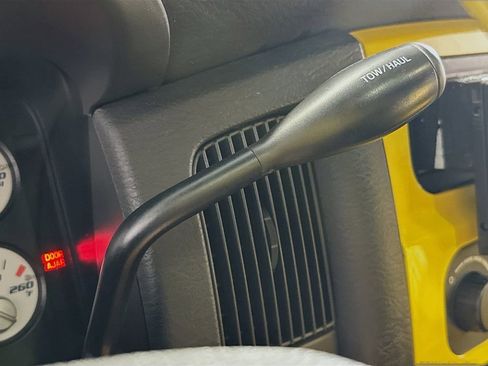 Used 2005 Dodge Ram 1500 Truck SRT10 W/ POWER SUNROOF image 16