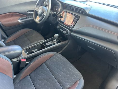 Used 2023 Nissan Kicks SR image 13