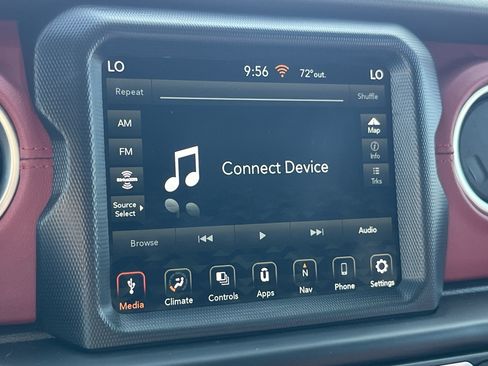 Used 2023 Jeep Wrangler Unlimited Rubicon 4xe AWD/4WD image 30