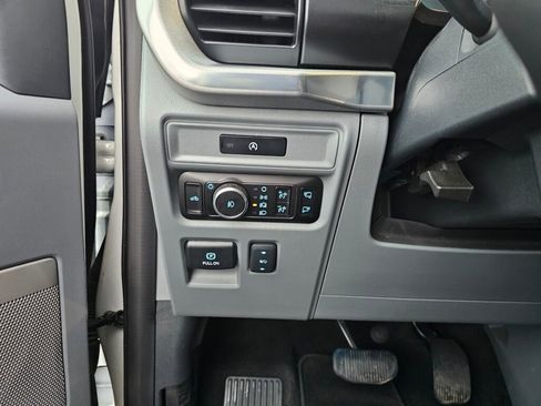 Certified 2025 Ford F150 Lariat w/ Equipment Group 502A High image 21