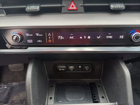 Used 2023 Kia Sportage SX image 27