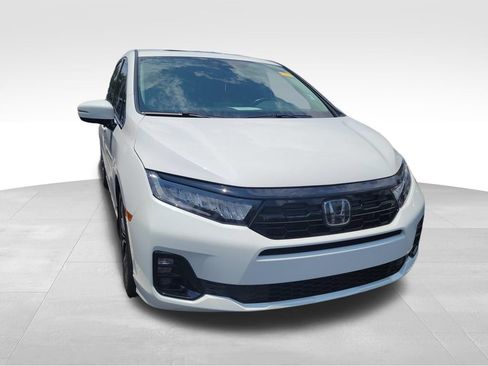 Used 2025 Honda Odyssey Elite image 14