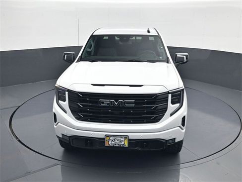 Used 2025 GMC Sierra 1500 Elevation w/ Elevation Premium Package image 15