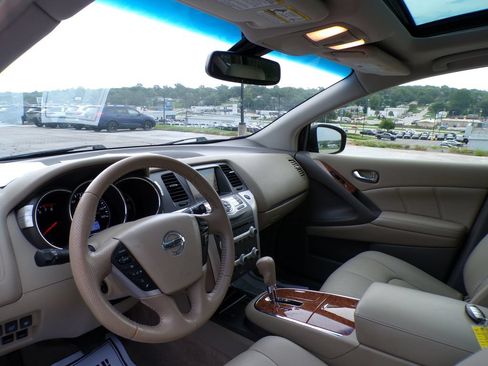 Used 2013 Nissan Murano LE w/ Platinum Pkg AWD/4WD image 9