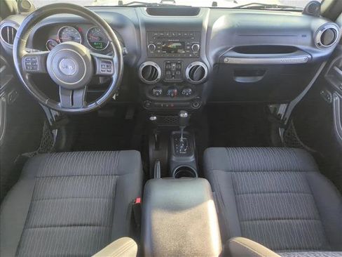 Used 2012 Jeep Wrangler Unlimited Sport image 19