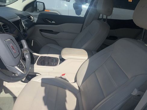 Used 2023 GMC Acadia Denali AWD/4WD image 2