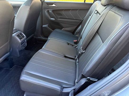 Used 2023 Volkswagen Tiguan SE R-Line image 6