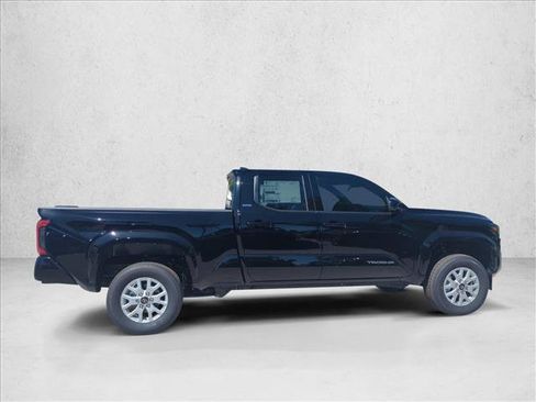 Used 2026 Toyota Tacoma SR5 AWD/4WD image 4