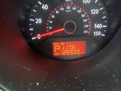 Used 2012 Kia Sorento LX w/ Convenience Pkg image 21