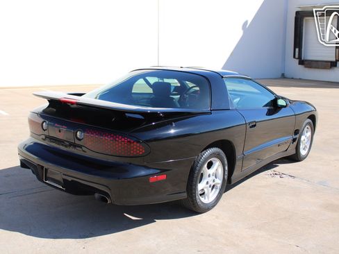Used 1999 Pontiac Firebird Formula w/ Security Pkg RWD image 32