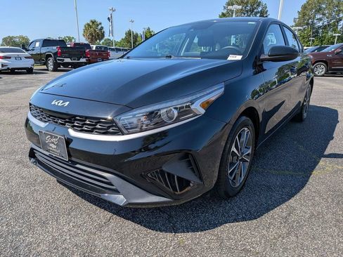 Used 2024 Kia Forte LXS FWD image 11