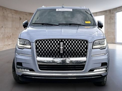 Used 2024 Lincoln Navigator L Black Label AWD/4WD image 4