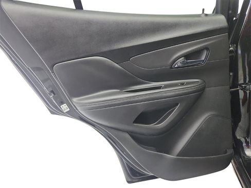 Used 2021 Buick Encore Preferred image 22