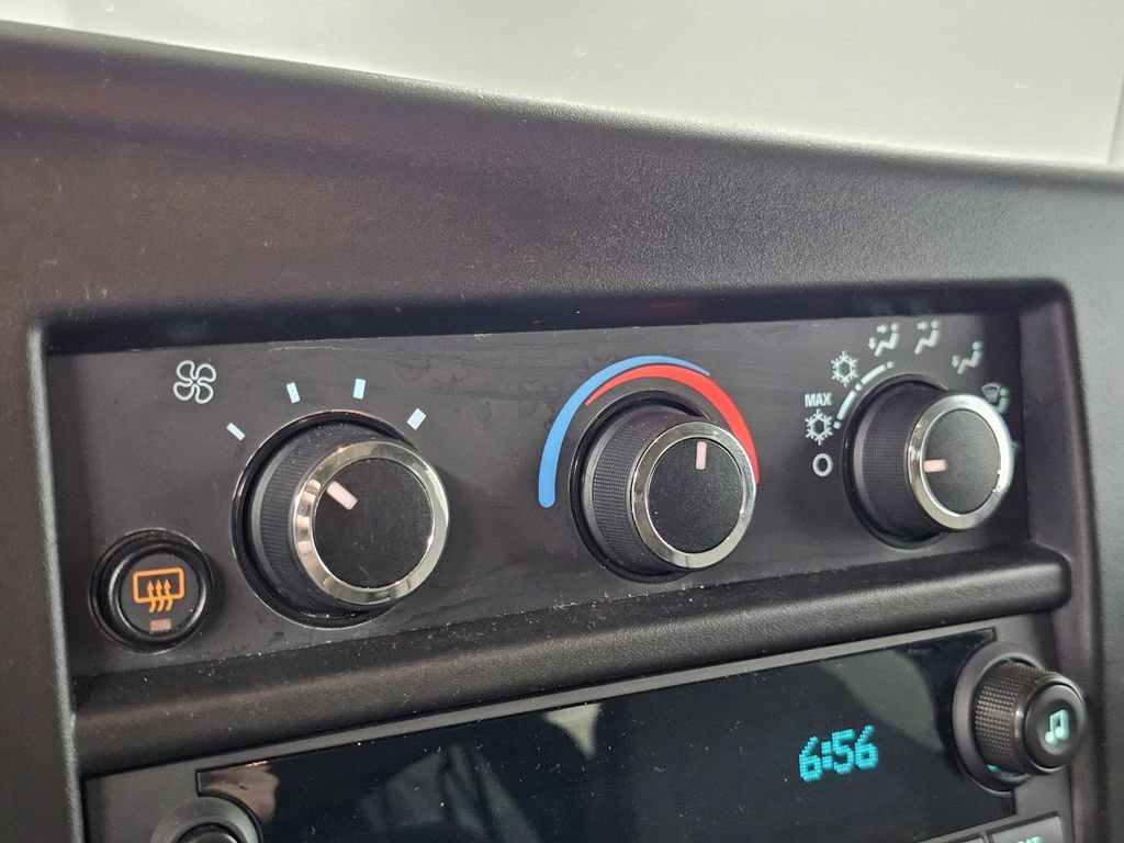 Used 2023 Chevrolet Express 3500 LS RWD image 16