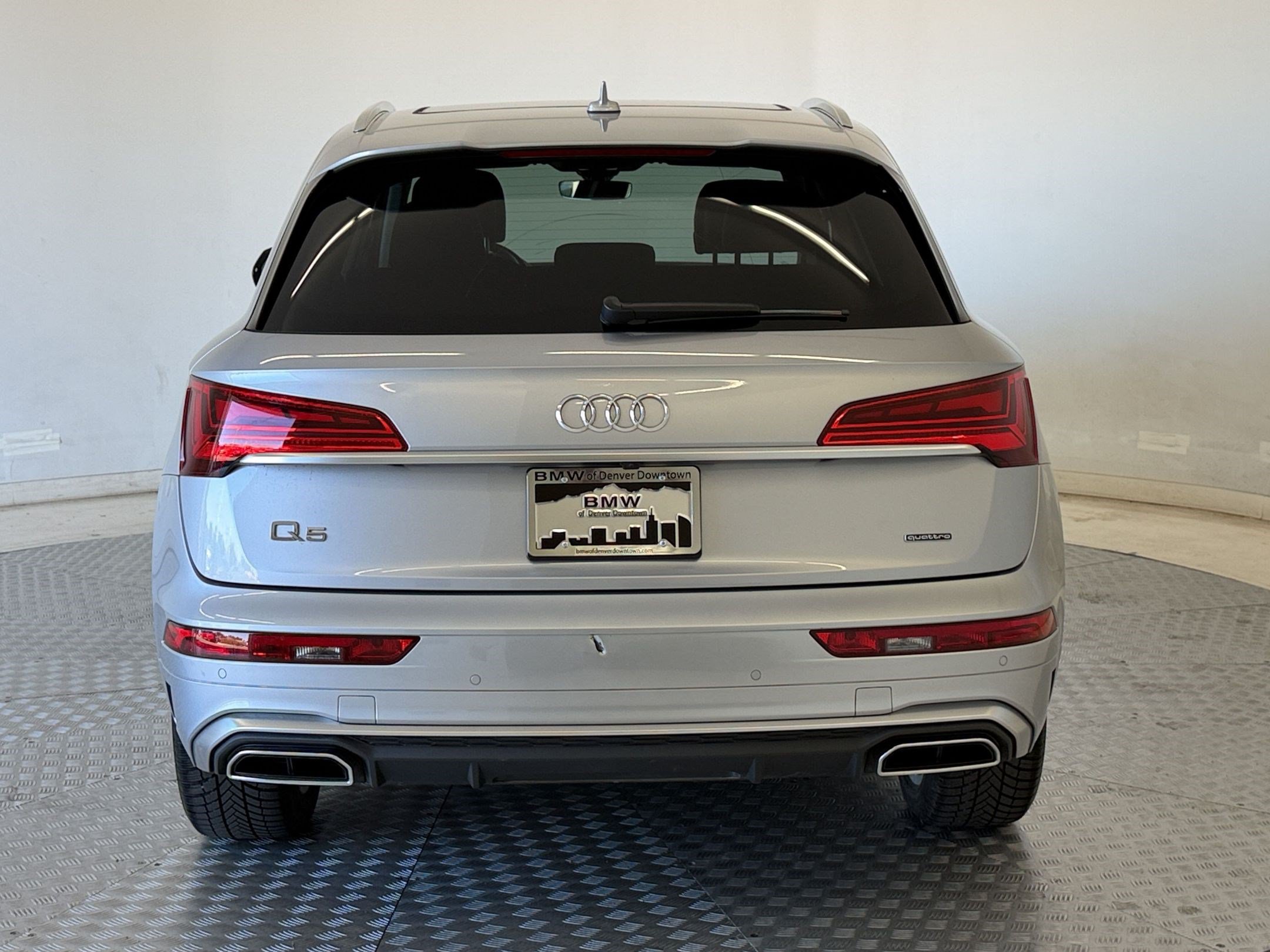 Used 2023 Audi Q5 2.0T Premium Plus w/ Premium Plus Package AWD/4WD image 10