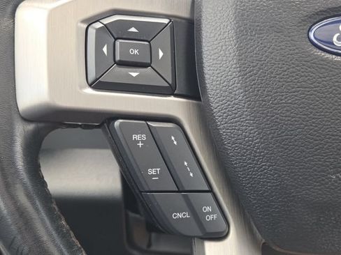 Used 2018 Ford F150 Platinum w/ Equipment Group 701A Luxury AWD/4WD image 21