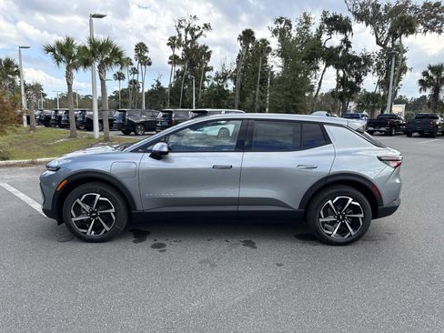 New 2026 Chevrolet Equinox EV LT image 6