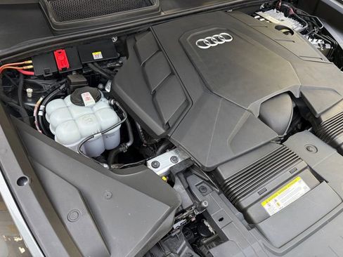 Used 2021 Audi Q8 Premium Plus w/ Premium Plus Package image 30