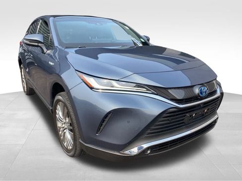 Used 2021 Toyota Venza Limited w/ Advanced Technology Package image 2