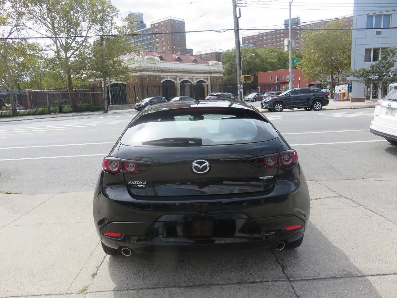 Used 2019 MAZDA MAZDA3 AWD Hatchback w/ Premium Pkg image 7