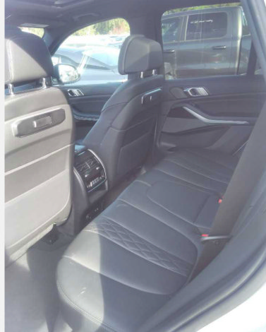 Used 2025 BMW X5 xDrive50e AWD/4WD image 2