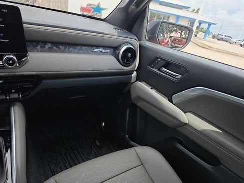 Used 2025 Chevrolet Colorado ZR2 w/ ZR2 Bison Edition AWD/4WD image 10