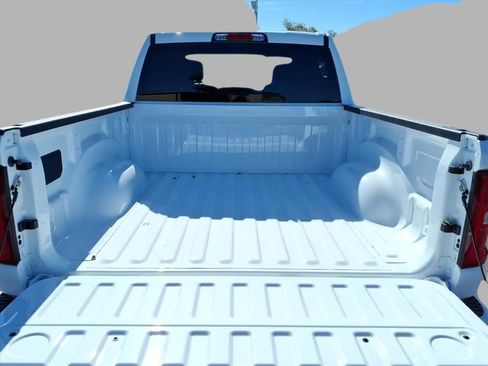 New 2026 RAM 1500 Big Horn AWD/4WD image 5