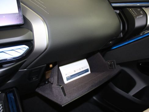 New 2026 BMW X3 xDrive30 w/ M Sport Package image 28