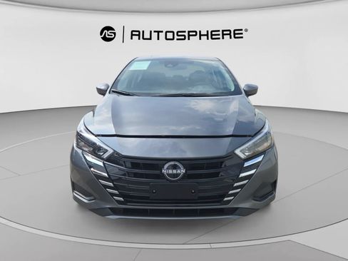 Used 2025 Nissan Versa SV FWD image 2