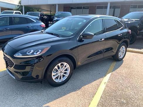 Used 2021 Ford Escape SE image 6