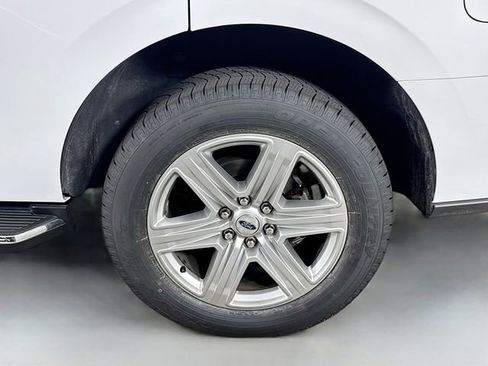 Used 2020 Ford Expedition XLT w/ Equipment Group 202A RWD image 36
