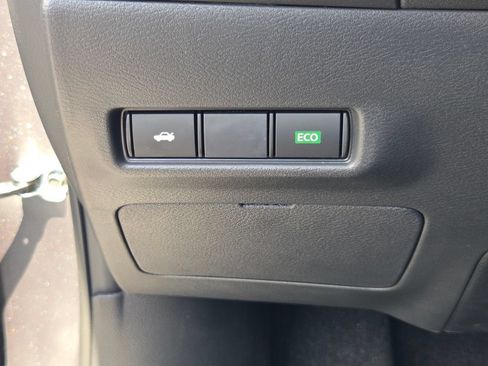 New 2027 Nissan Sentra S w/ Floor Mat Package FWD image 29