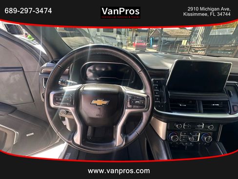 Used 2023 Chevrolet Suburban LT image 10