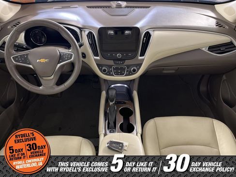 Used 2024 Chevrolet Malibu LT FWD image 17