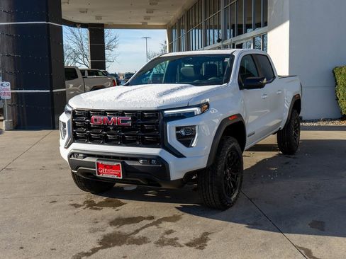 New 2026 GMC Canyon Elevation w/ Convenience Package image 3