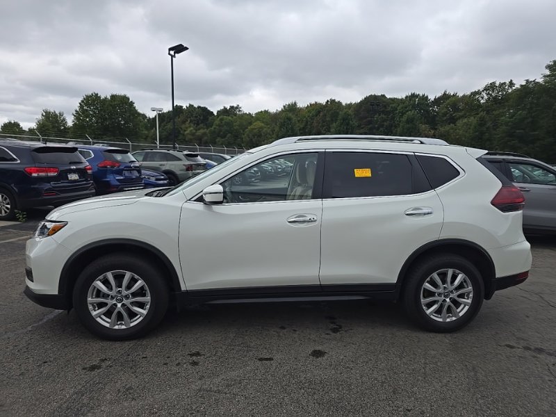 Used 2018 Nissan Rogue SV AWD/4WD image 4