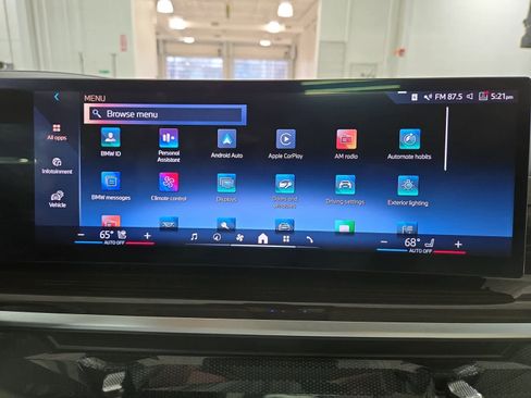 Used 2025 BMW X7 xDrive40i image 53