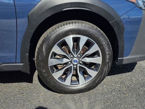 Used 2023 Subaru Outback Limited AWD/4WD image 9