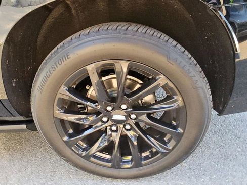 Used 2023 Cadillac Escalade Sport Platinum w/ LPO, ONYX Package image 2