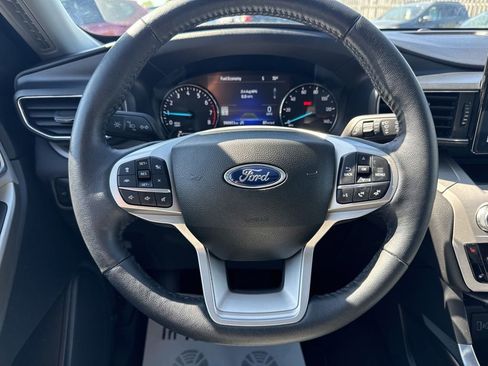Used 2023 Ford Explorer XLT w/ Equipment Group 202A AWD/4WD image 12