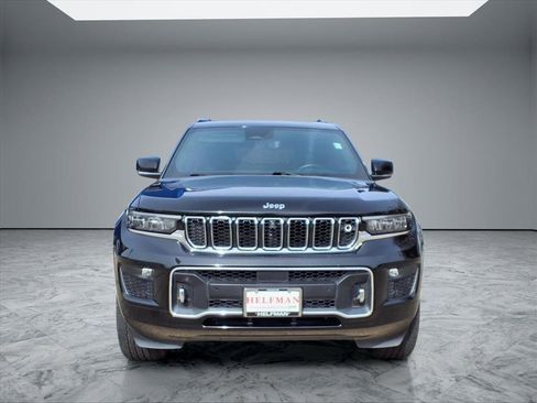 Used 2023 Jeep Grand Cherokee L Overland w/ Advanced Protech Group III image 2