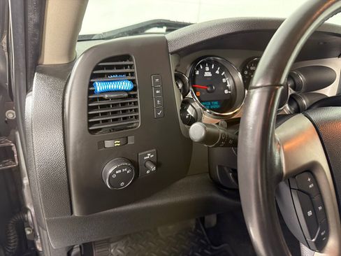 Used 2011 GMC Sierra 1500 SLE w/ Power Tech Package AWD/4WD image 11