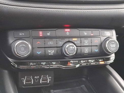 Used 2022 Dodge Durango GT image 16