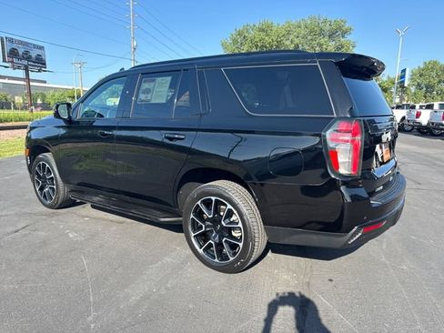 Used 2024 Chevrolet Tahoe RST w/ Luxury Package AWD/4WD image 3