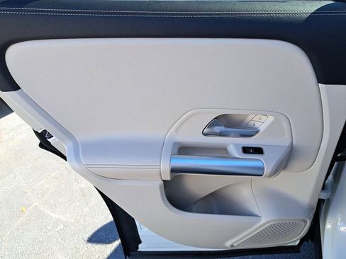 Used 2023 Mercedes-Benz GLA 250 GLA 250 w/ Premium Package image 13