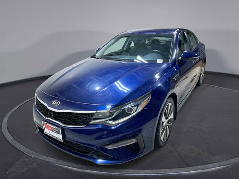 Used 2019 Kia Optima S image 1