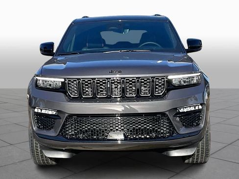 New 2025 Jeep Grand Cherokee Summit image 3